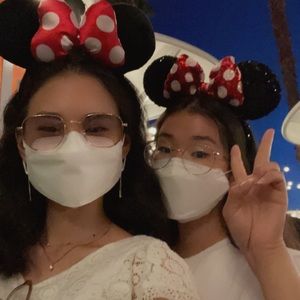 Meet your Posher, Minyoung